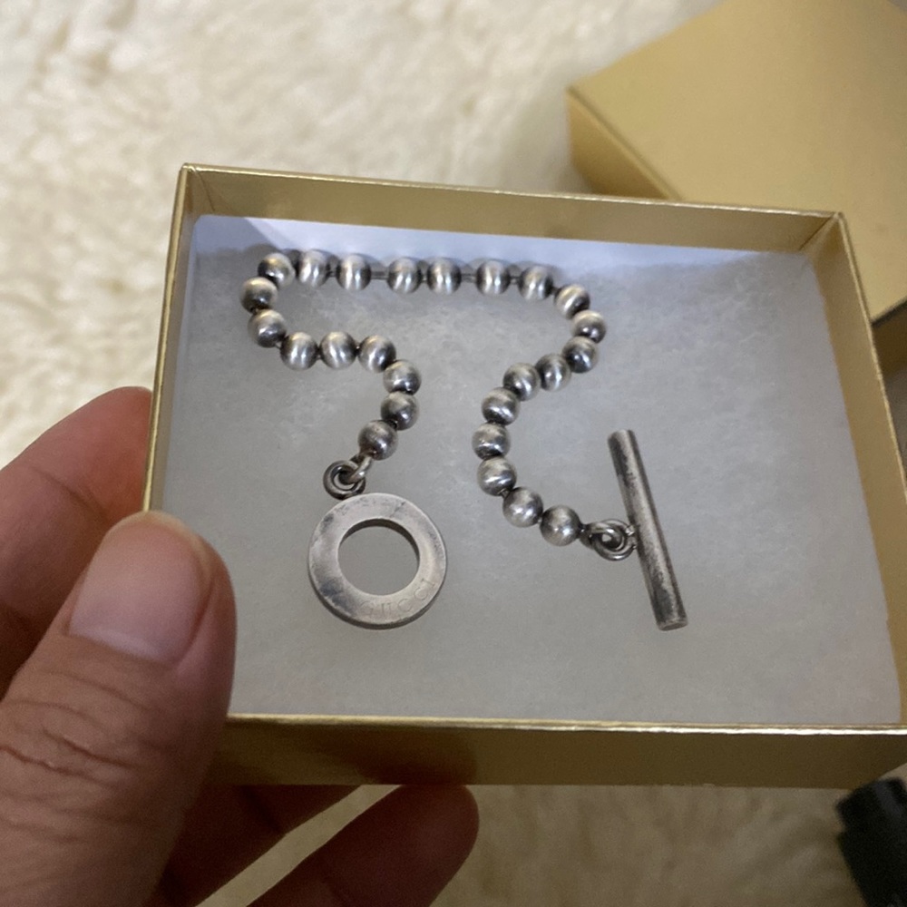 Gucci bracelet silver with some tarnishing-authentic ✅
